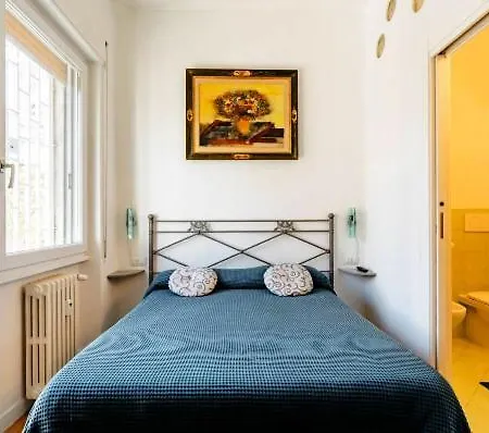 Turistico Via Dei Faggi - Guest house Rome